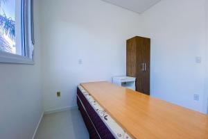 Praia de Palmas - Apto 200m do Mar, 3 Dorms - 0167