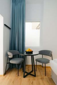 Neat 2BR perfect for 4 free parking