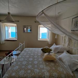 Holiday house with private pool Mokalo