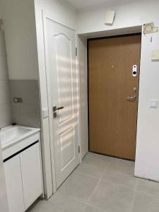 Vilnius Apartment with Balcony