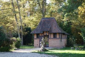 B&B / Chambres d'hotes chateau Mont Suzey : Studio avec Vue sur Jardin