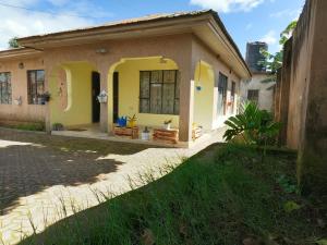 Sofa So Good Backpackers Nest