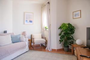 Charming Lagos Stay - Walk to Beach & Historic Centre