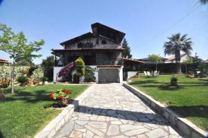 Palm Nest Villa with private pool in Chalkidiki