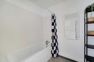 Appartements Superb 3BR with Terraces – Puteaux La Defense : photos des chambres