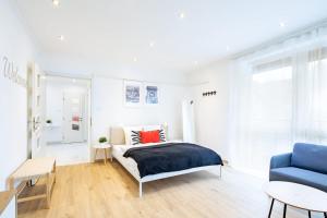 Balcony - Central - Spacious - Sunny