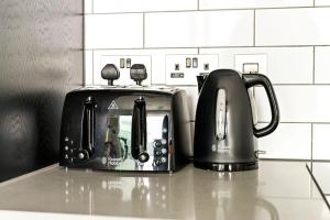 Contractor 1BR, Long Stay, Fast WiFi, Near Tube