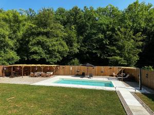Holiday home with private pool ''Lux Banja Luka''
