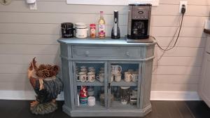 Connies Retreat - 3 Bedrooms, 2 Baths, Sleeps 11 farmhouse