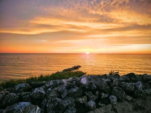 238 Stunning IJsselmeer View - 365 Days Watersport & Kite Fun