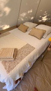 Nuit insolite tente GrandiOse proche Mont Saint Michel