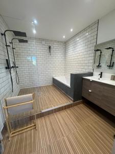 Maisons de vacances Maison au calme au milieu des restanques : photos des chambres