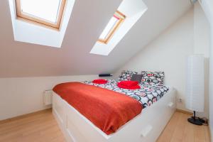 Duplex City-Centre Apartment with a Sunny Terrace