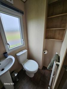 Thurston Manor Caravan Park, Pony Meadow 67