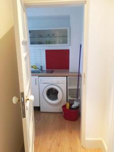 OldGold Apartment C