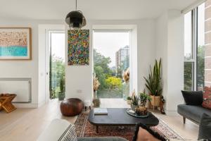 Sun-Drenched London City Hoxton Shoreditch 2 Bedroom Penthouse Zone 1