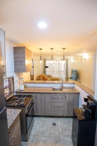 Modern & Cozy 2-Bedroom Apartment in Nairobi with Balcony views