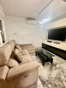 Hermoso Chalet Privado En MONTEBELLO