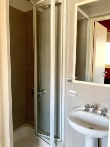 22th floor Luminous 4 bdr apartment in Palermo