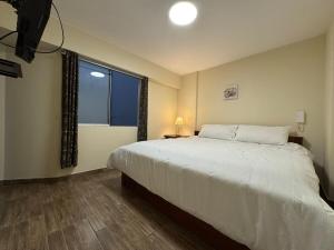 Style and location in Miraflores by AG