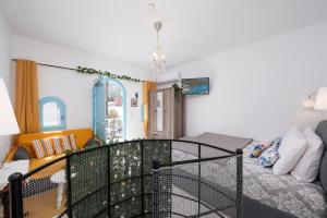 Eloúnda blue city center WiFi traditional for two