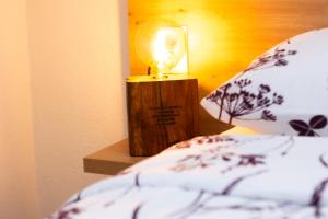 Apartman oak Nikolas lamp