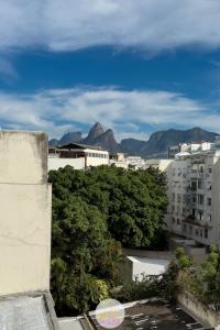 Lindo APT na quadra da praia do Arpoador