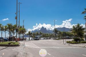 Lindo APT na quadra da praia do Arpoador