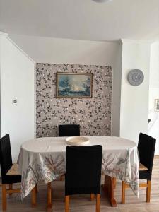 Apartment in Balatonbereny - Balaton 18047