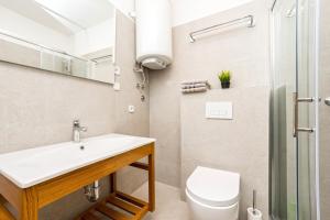 Apartments with parking space Mandre, Pag - 24492