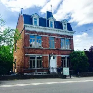 乐诺泰尔住宿加早餐旅馆 - 于伊