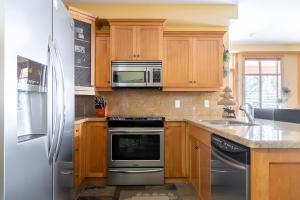 The Aspens 5 w Hot Tub