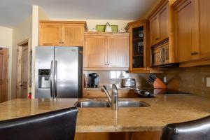 The Aspens 5 w Hot Tub