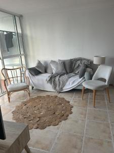 Cozy room with Ocean Views