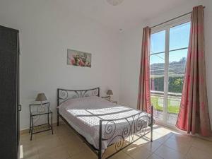 Maisons de vacances Spacious holiday home in Aure sur Mer with garden : photos des chambres