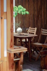 경복궁역 5분 한옥독채 "The Onda" 마당정원 야간사진명소, 6인 장기숙소