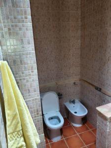 Private entrance close toservices