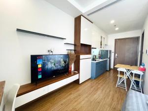 Delux Studio In Vinhomes Green Bay Near WJ Marriott Hotel