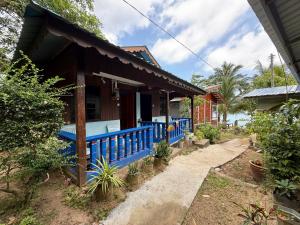 Ellas Place Salang Tioman