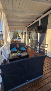 Relaxing Mobile Home Maestral - Beach, Private Jacuzzi, Pool Access