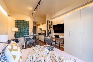 Ivory Residences I Premium Apartment l Close to Malls I Downtown I Managed by Bleuspace