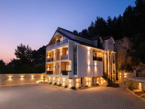 Forest Park Hotel Krujë - Nature and Calm at Kruja's Gate - 4hvězdičkové hotely ve městě Krujë