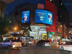 XX Yon INN Sukhumvit 4- BTS Nana