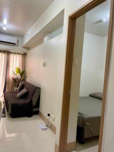 comfy 1 bedroom family condo