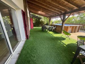 Appartements Gite avec piscine a 5 minutes de CAHORS : photos des chambres