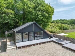 那須の休日 広い庭 広大なデッキ サウナ ジャグジー 焚火