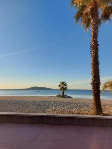 Appartements Loc vacances appart T2 meublee 1 er proche plage : photos des chambres