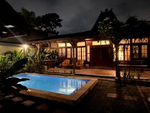 Oemah Djoglo Kerobokan - Ubytování bez kategorie ve městě Kerobokan