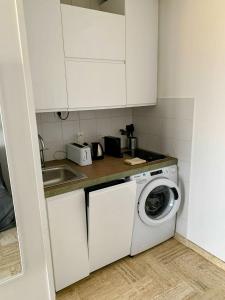 My Resid Appart Cannes Marina Montagne vue