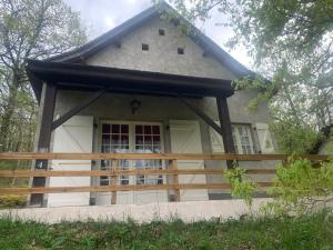 Maisons de vacances La Colline aux Chalets, Jaccuzi, Sauna : photos des chambres